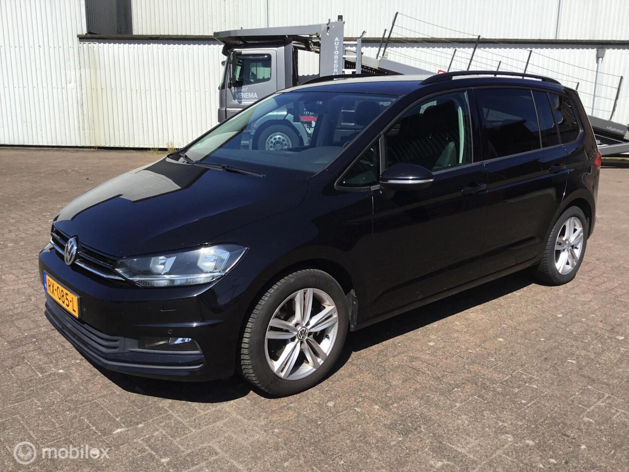 Volkswagen Touran - 1.6 TDI SCR Highline 7p NW DB riem+wp - AutoWereld.nl