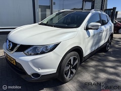 Nissan Qashqai - 1.2i Connect Ed Navi ECC Camera Pano 18"lm PDC Parelmoer Privacy