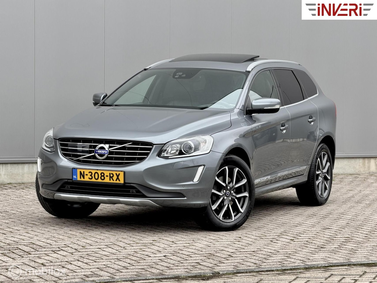 Volvo XC60 - 2.0 D4 Inscription | Bomvol! | Pano | Trekhaak | Adaptive Cruise - AutoWereld.nl