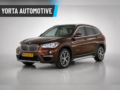 BMW X1 - sDrive20i High Exe NL AUTO|AUTOMAAT|PANO|AFN. HAAK|HUD