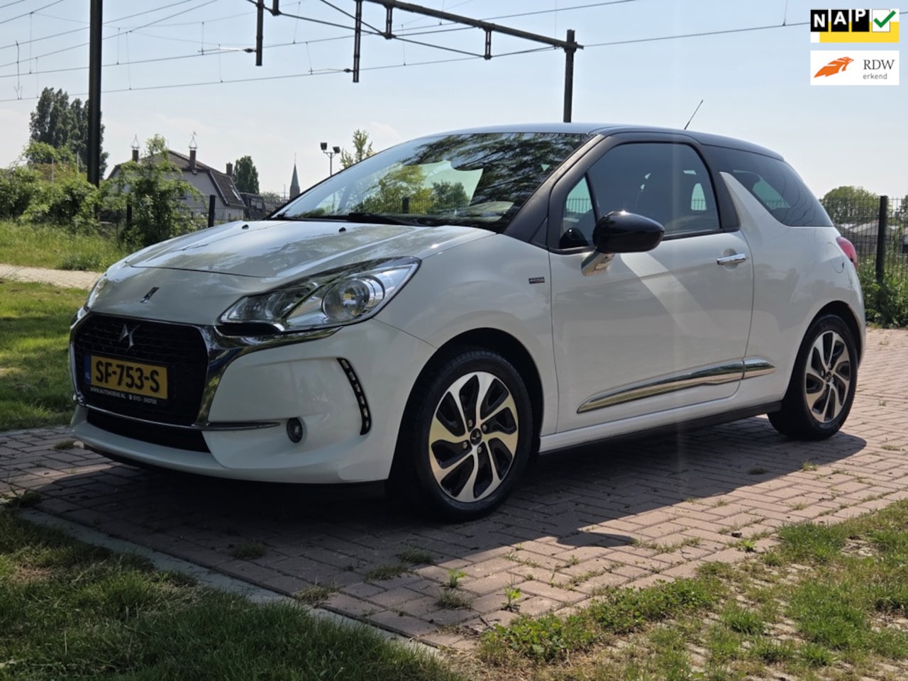 DS 3 - 1.2 PureTech So Chic | 2018 | Automaat | 175.509 KM + NAP - APK 05-2027 - AutoWereld.nl