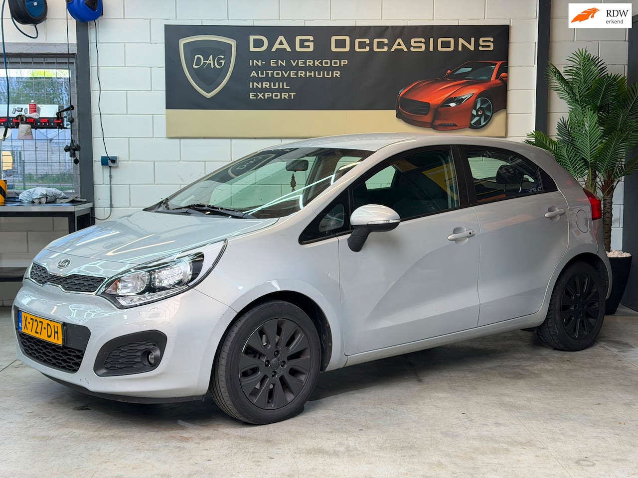 Kia Rio - 1.1 CRDi NAVI|LED|CRUISE|PDC - AutoWereld.nl