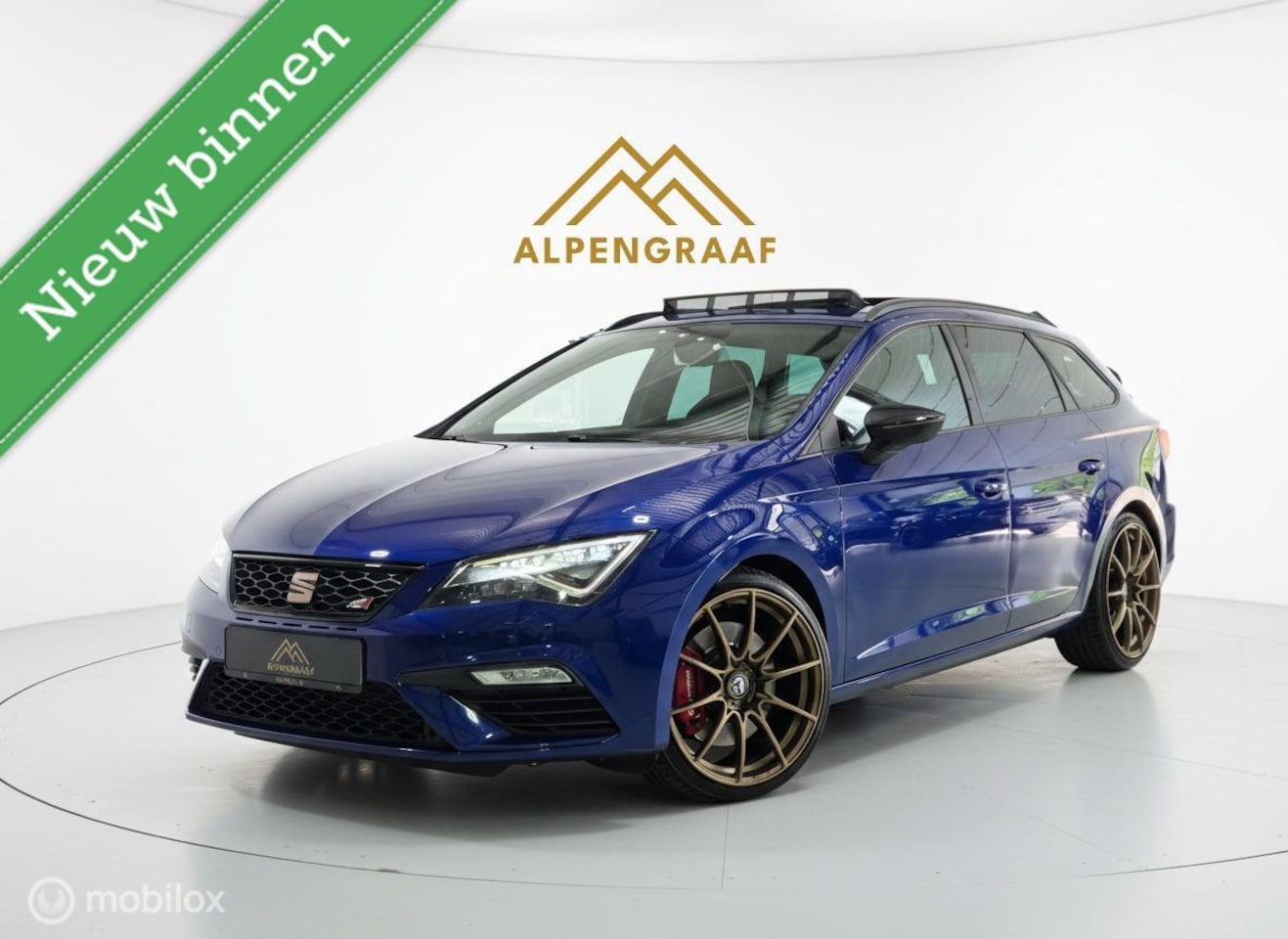 SEAT Leon ST - 2.0 TSI CUPRA 300 4DRIVE |Schaalstoelen|Panoramadak|Camera|Carplay|Upgrade Proffesional|au - AutoWereld.nl