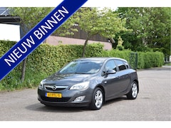 Opel Astra - 1.4 Turbo Edition Tekst lezen aub