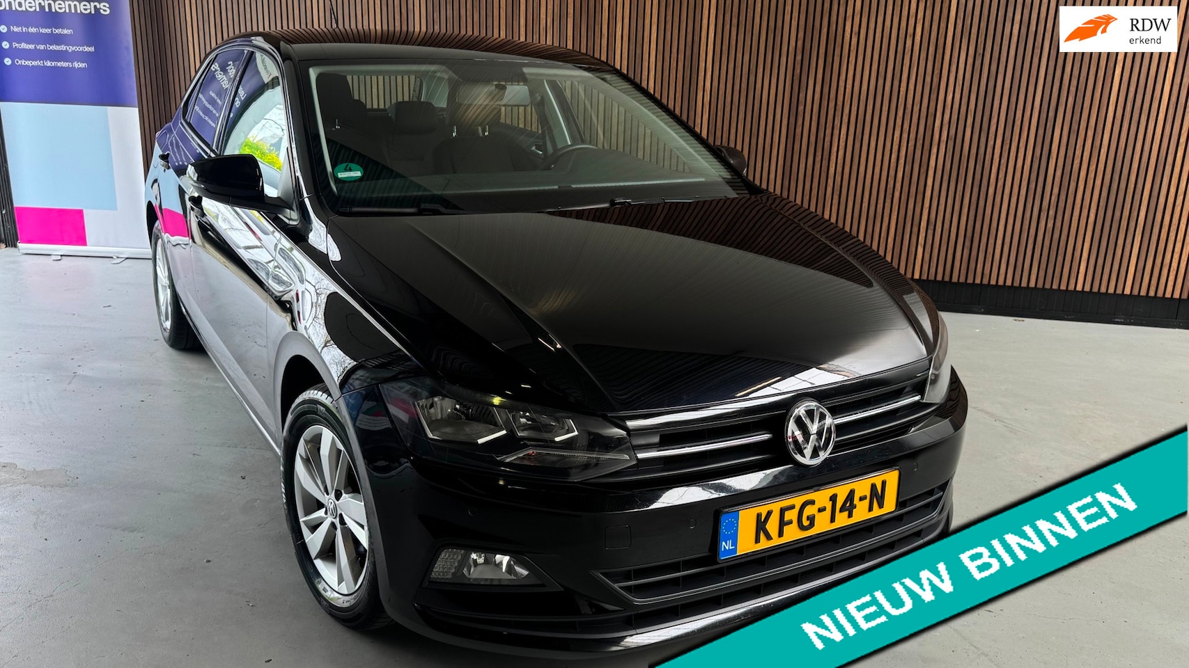 Volkswagen Polo - 1.0 TSI PDC LED - AutoWereld.nl