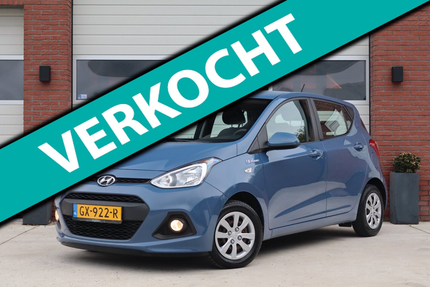 Hyundai i10 - 1.0i i-Motion Comfort 5 deurs - 2e eigenaar - Climate control - Cruise control - AutoWereld.nl