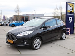 Ford Fiesta - 1.0 EB Titanium NL auto Navigatie, PDC, Bluetooth, NL-Auto, Climate Uniek