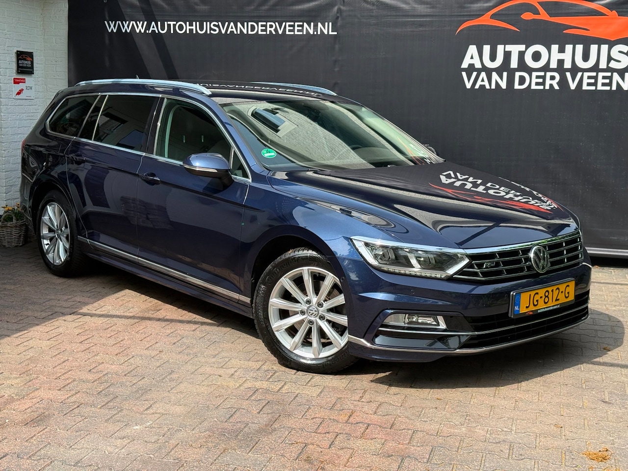 Volkswagen Passat Variant - 1.6 TDI Business Edition R 1.6 TDI Business Edition R, ACC/Camera/Carplay/Etc! - AutoWereld.nl