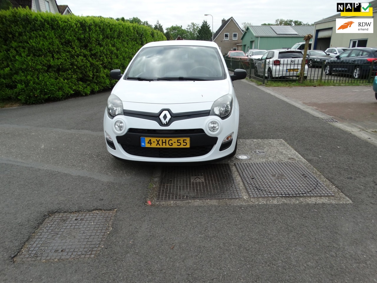 Renault Twingo - 1.2 16V Parisienne 1.2 16V Parisienne - AutoWereld.nl