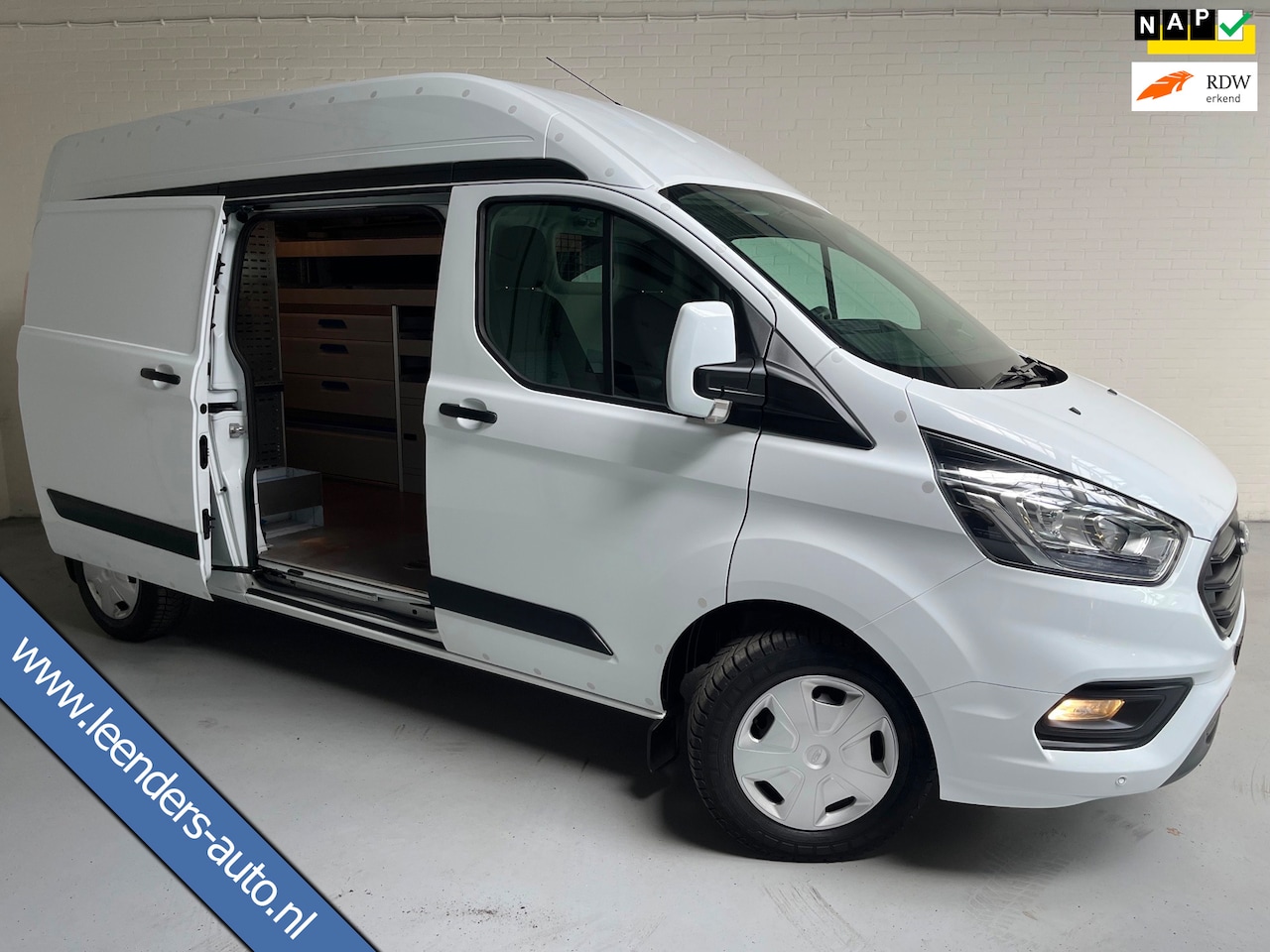 Ford Transit Custom - SERVICEWAGEN LANG/ HOOG 320 2.0 TDCI EURO6 L2H2 TREND, SORTIMO INRICHTING ,V230 OMVORMER, - AutoWereld.nl