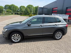 Volkswagen Tiguan - 1.4 TSI ACT Connected Series