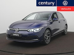 Volkswagen Golf - 1.4 eHybrid Style Automaat - Navigatie - HUD - IQ light - Trekhaak - Ergo-Active bestuurde
