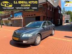 Skoda Octavia - 1.6 FSI Ambiente