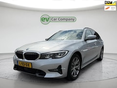 BMW 3-serie Touring - 318i Business Edition Plus | M Sport | Cruise Control | Dealer onderhouden | 1e Eigenaar |