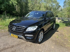 Mercedes-Benz M-klasse - 350 BlueTEC 4 TEC geel kenteken