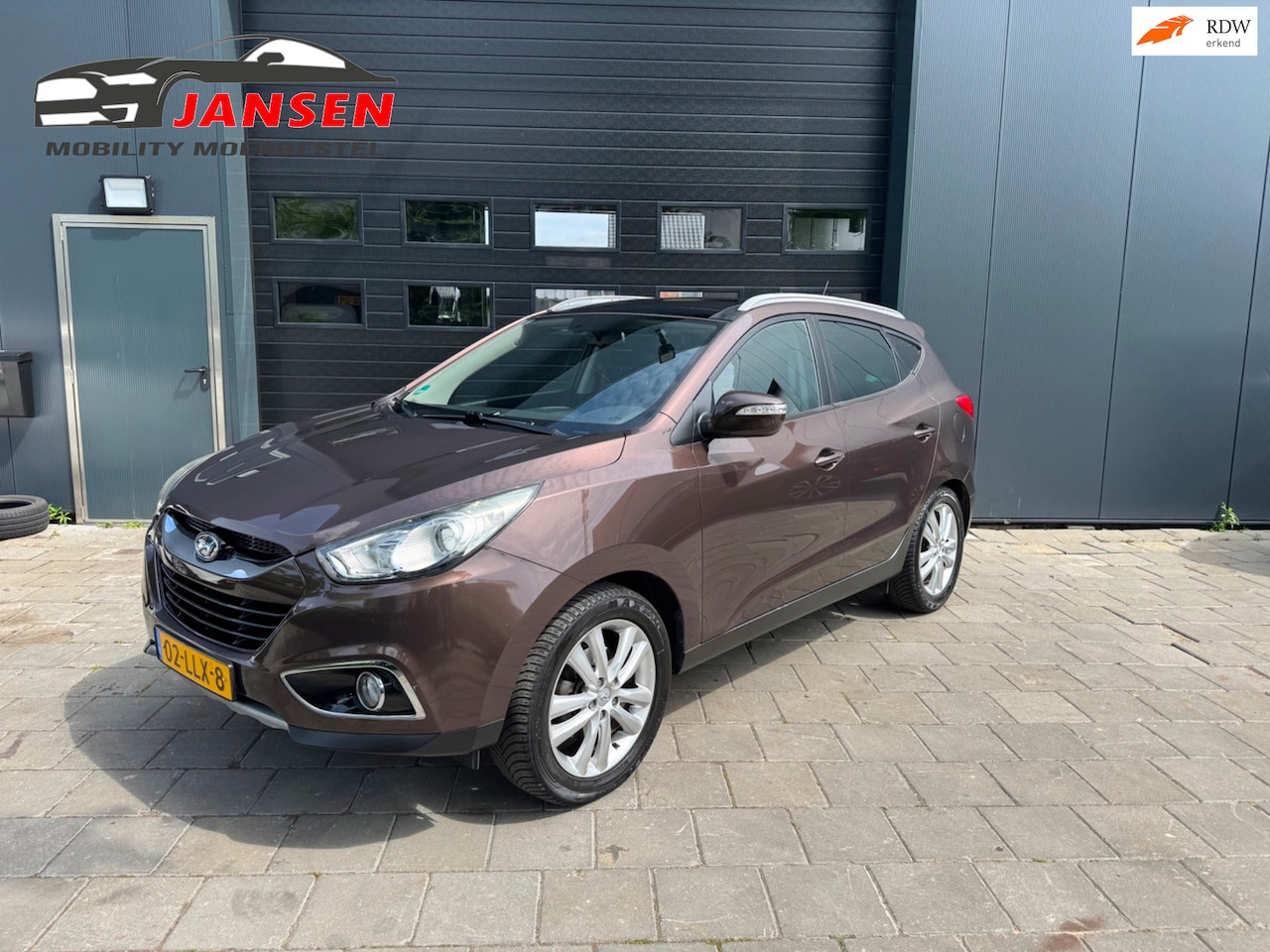Hyundai ix35 - 2.0i i-Catcher | Panoramadak | Cruise | Keyless | Automaat | Trekhaak | Nwe APK - AutoWereld.nl