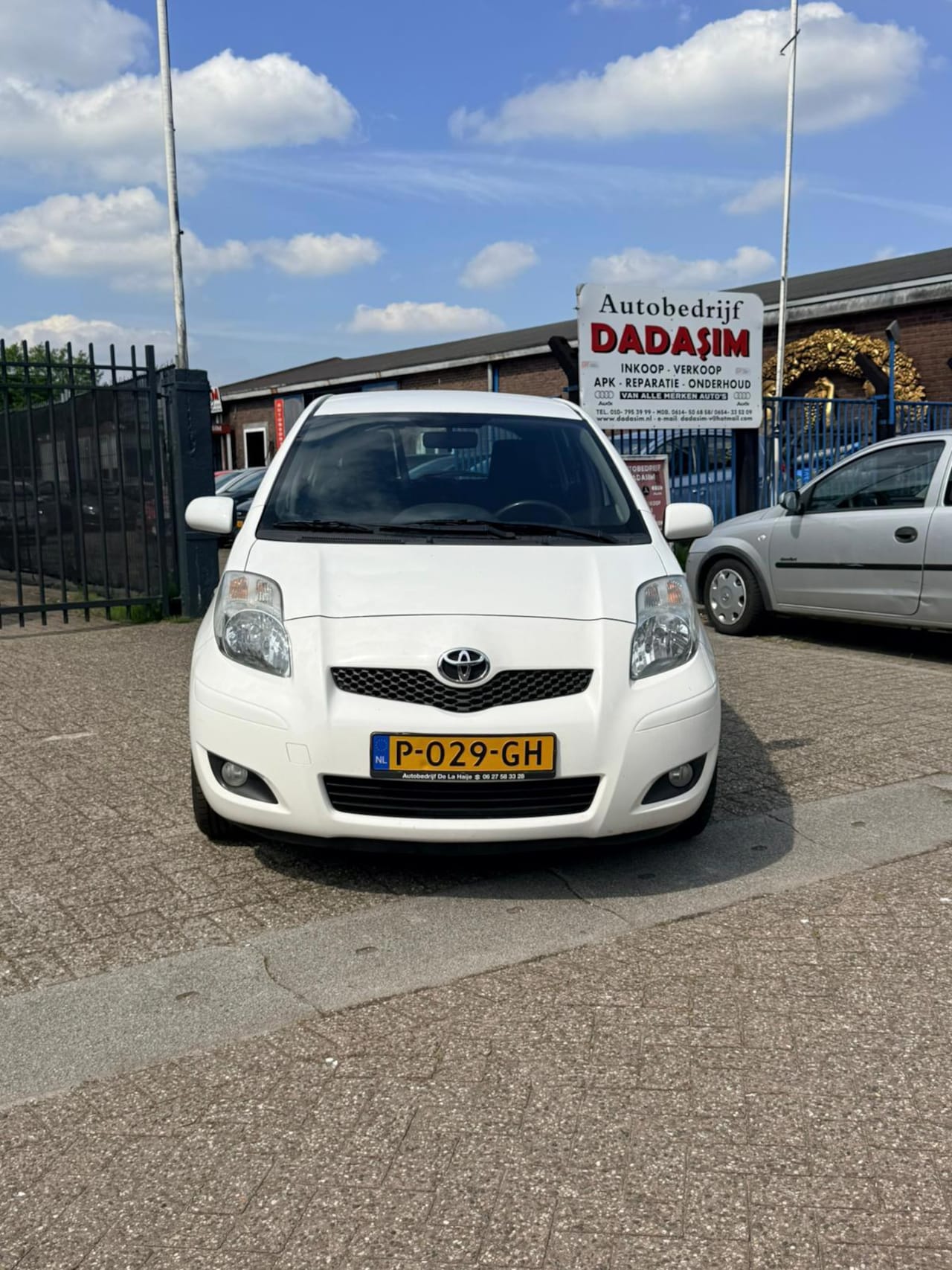 Toyota Yaris - 1.3 VVT-i Aspiration 1.3 VVTi Aspiration - AutoWereld.nl