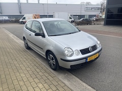 Volkswagen Polo - 1.2-12V, Airco, Car play met navigatie, trekhaak