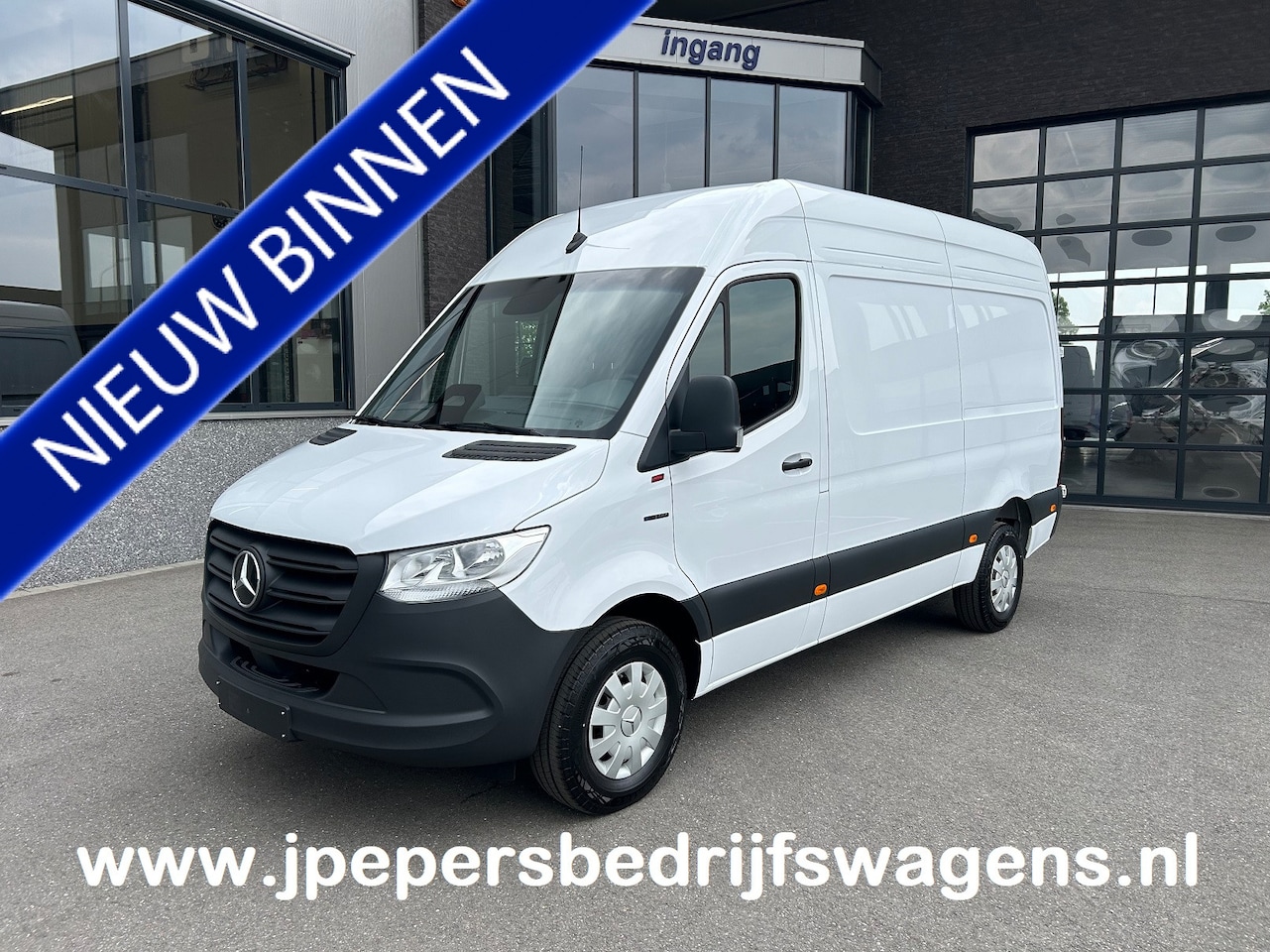Mercedes-Benz eSprinter - 320 L2 H2 Pro 81kWh / Snel laden 115Kw / Trekhaak / MBUX / Navigatie / Camera / Cruise con - AutoWereld.nl