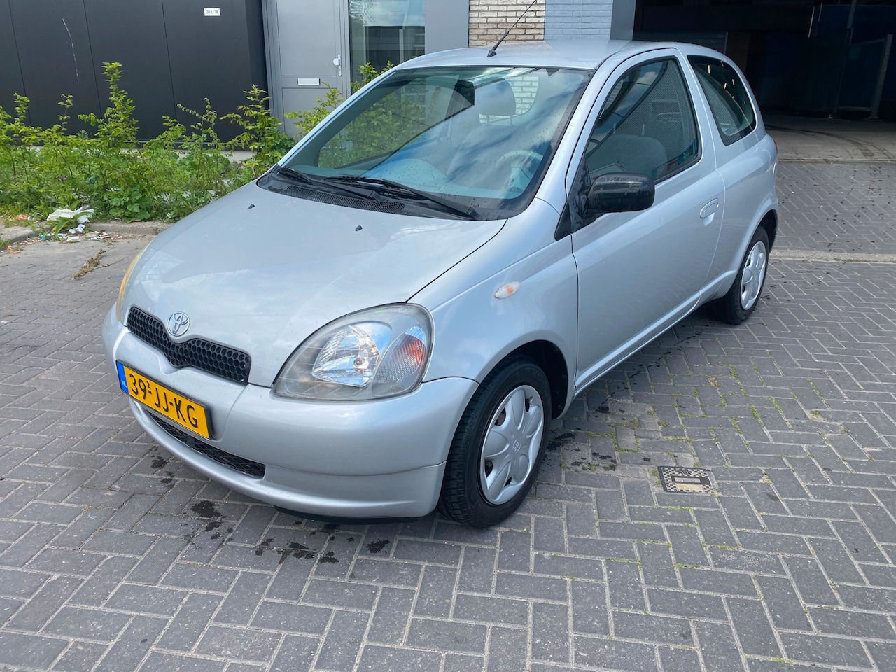 Toyota Yaris - 1.3-16V VVT-i Sol 1.3-16V VVT-i Sol - AutoWereld.nl