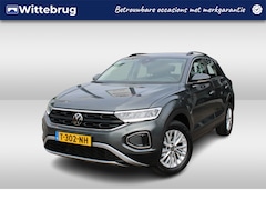 Volkswagen T-Roc - 1.0 TSI 110pk Life / Navigatie by APP / LM 16 inch / Digital cockpit / Park Assist / LED G