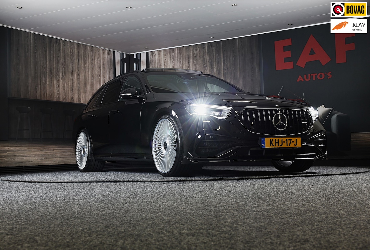 Mercedes-Benz E-klasse Estate - 300 e AMG 53 Look / HYPERSCREEN / BURMESTER / Head Up / 360 Camera / Aug Reality / Pano / - AutoWereld.nl