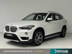 BMW X1 - sDrive20i High Executive | Panoramadak | Trekhaak | Leder | Achteruitrijcamera |