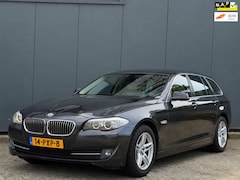 BMW 5-serie Touring - 528i High Executive | Nap | Luchtvering | Nette staat