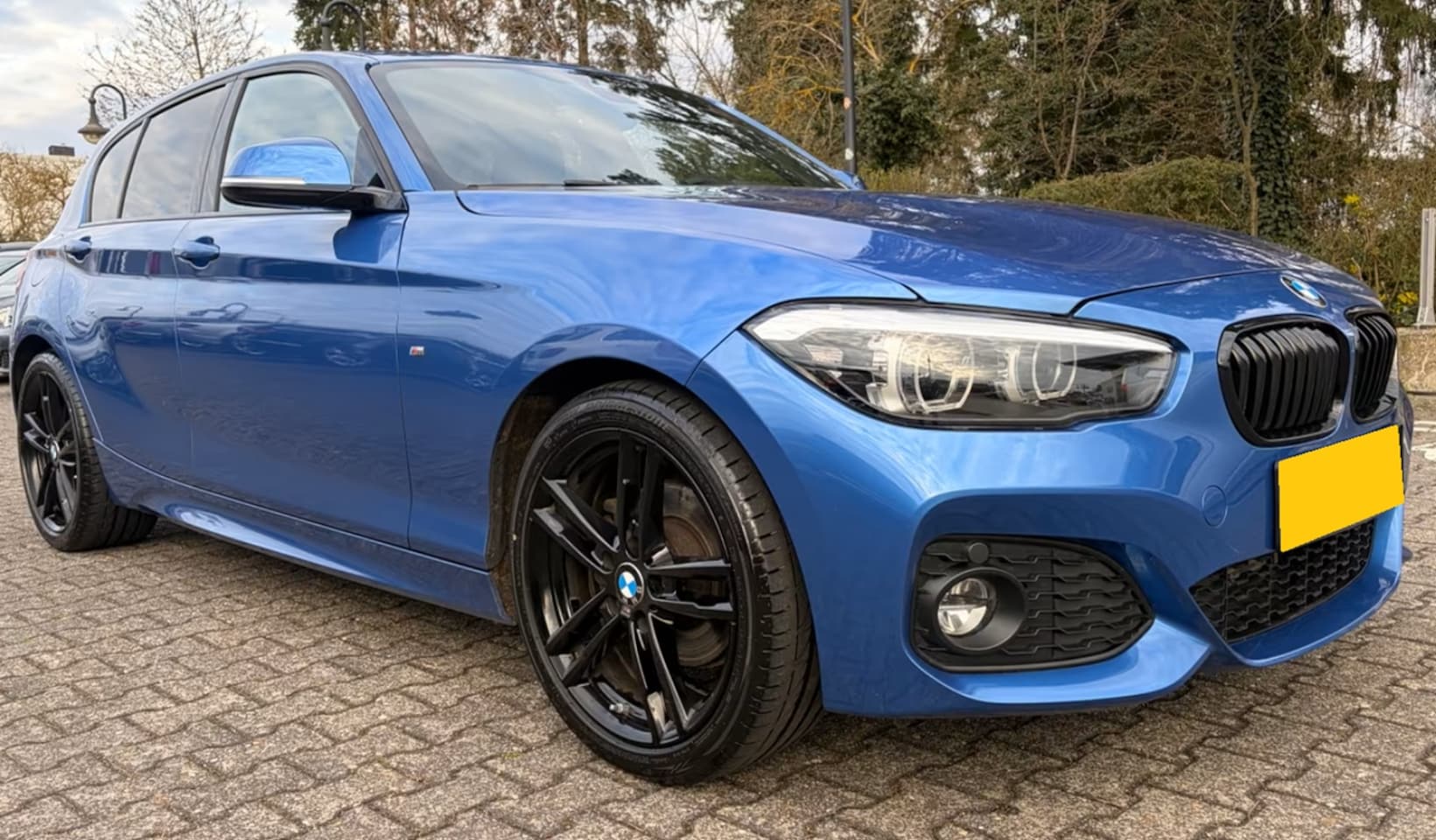 BMW 1-serie - 120i Edition M Sport Shadow High Executive - AutoWereld.nl