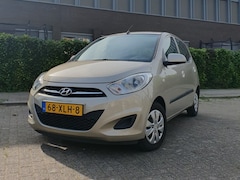 Hyundai i10 - 1.1 i-Motion Parkeersensoren achterzijde, 4 nieuwe banden, Origineel NL-auto, Rijdt zuinig, Perfecte be