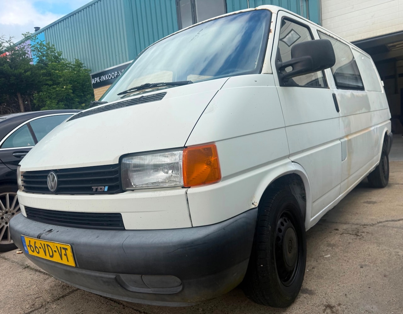 Volkswagen Transporter - 2.5 TDI 332 EXPORT!! ZO MEE GEEN GARANTIE! - AutoWereld.nl