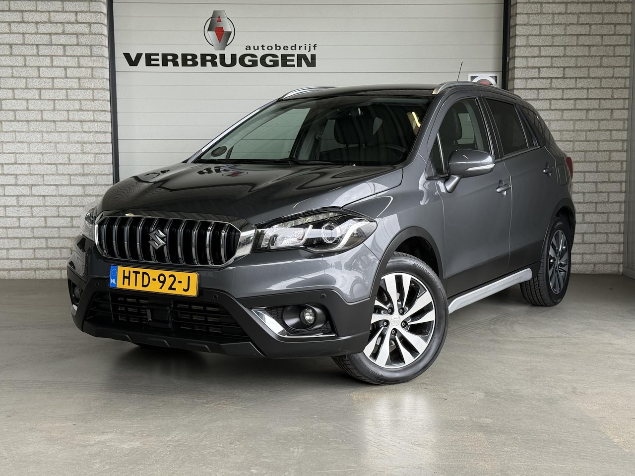 Suzuki S-Cross - 1.4 Boosterjet Select Smart Hybrid | Adap.Cruise | PDC V+A | Carplay | Navi | Camera | All - AutoWereld.nl