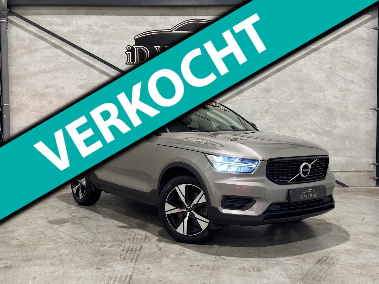 Volvo XC40 - 1.5 T5 Recharge PANO|LEDER|CAMERA|1STE EIG - AutoWereld.nl
