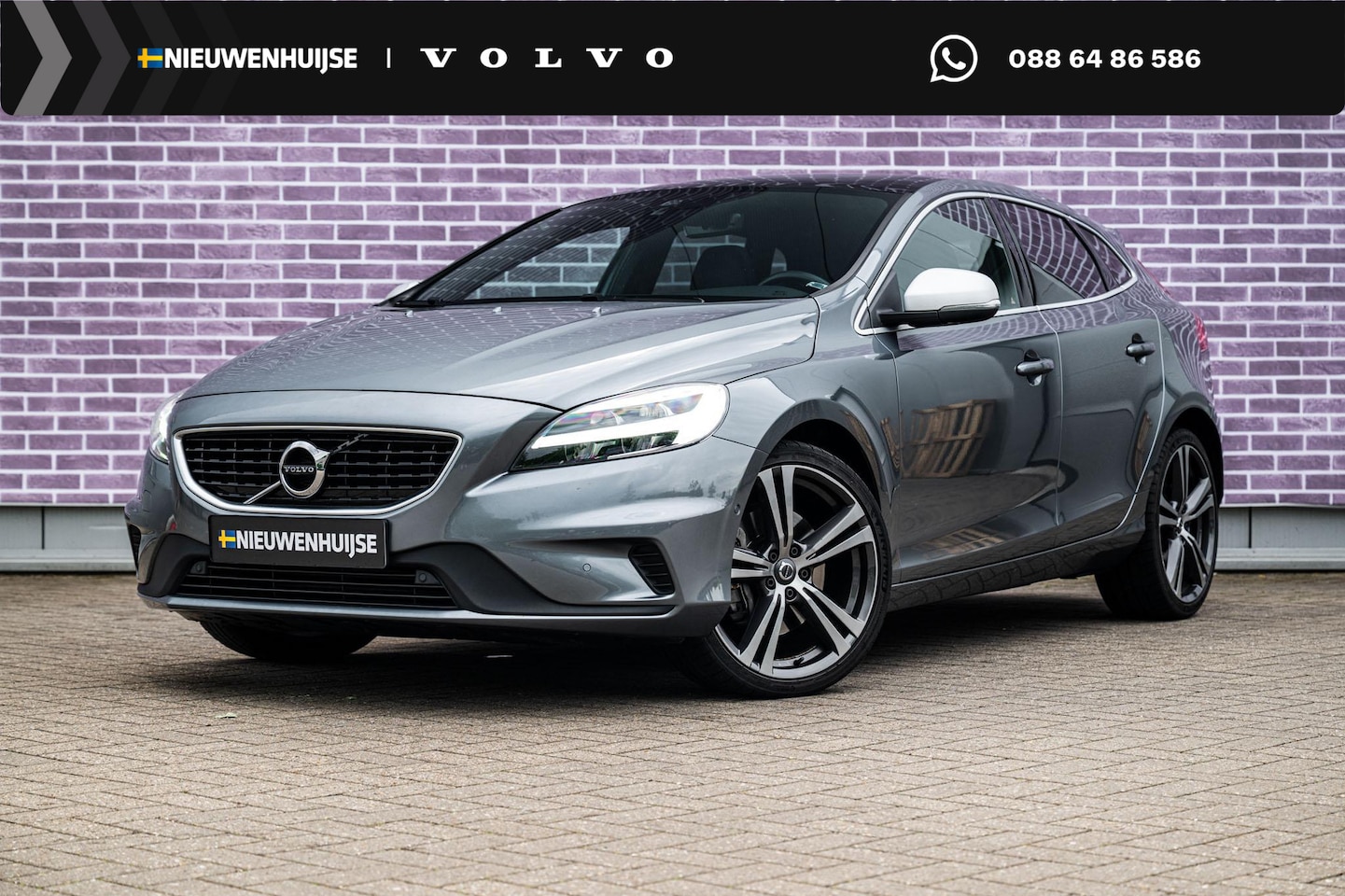 Volvo V40 - 1.5 T3 Polar+ Sport | Trekhaak | Stoelverwarming | Panoramadak | LED Koplampen | Parkeerca - AutoWereld.nl