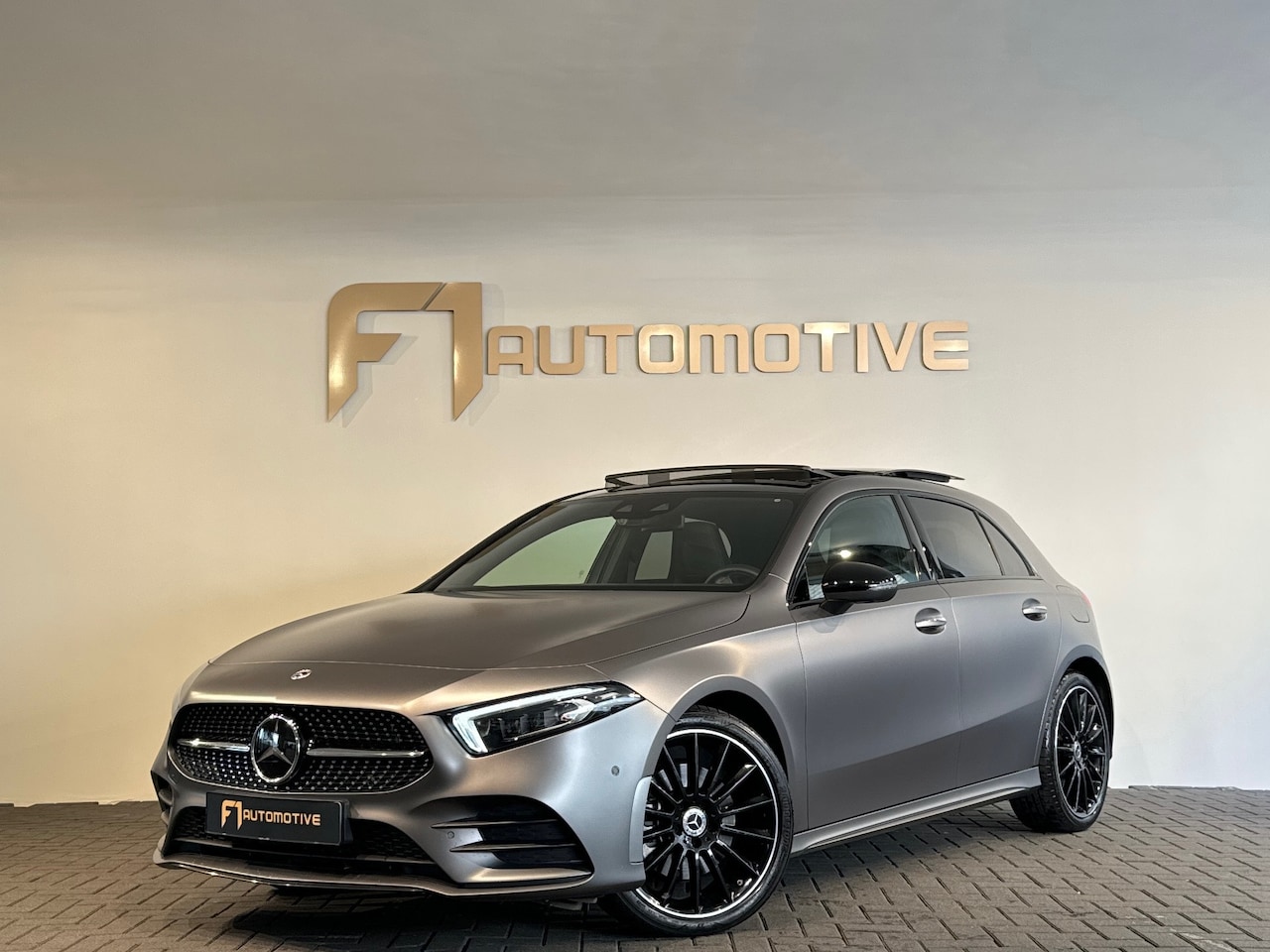 Mercedes-Benz A-klasse - 250 e AMG Pano|Sfeer|Night|Keyles|ACC - AutoWereld.nl