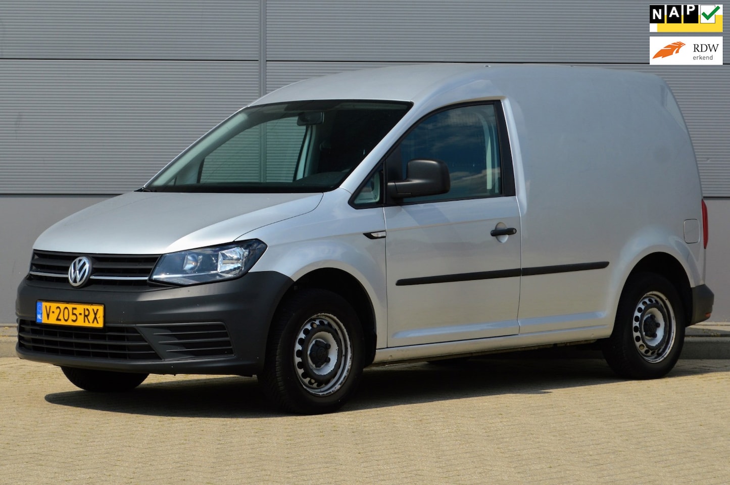 Volkswagen Caddy - 2.0 TDI L1H1 BMT Trendline 2.0 TDI L1H1 BMT Trendline - AutoWereld.nl