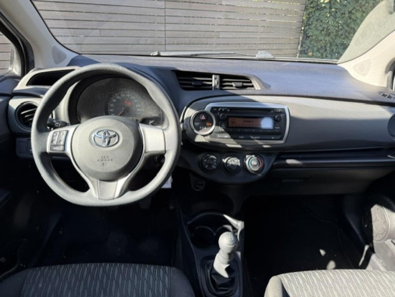 Toyota Yaris - 1.0 VVT-i Now 1.0 VVT-i Now - AutoWereld.nl