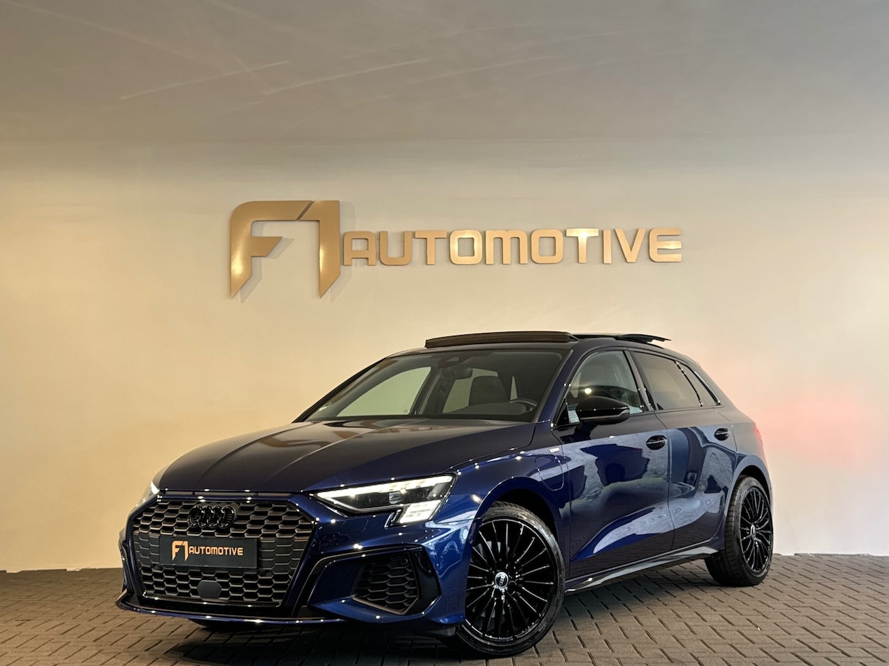 Audi A3 Sportback - 40 TFSI e S Line Pano|B&O|Sfeer|Massage - AutoWereld.nl