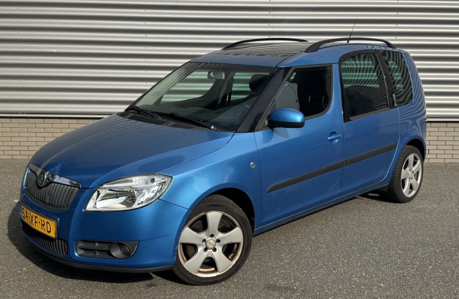 Skoda Roomster - 1.6-16V Sport Pano Ecc Airco - AutoWereld.nl