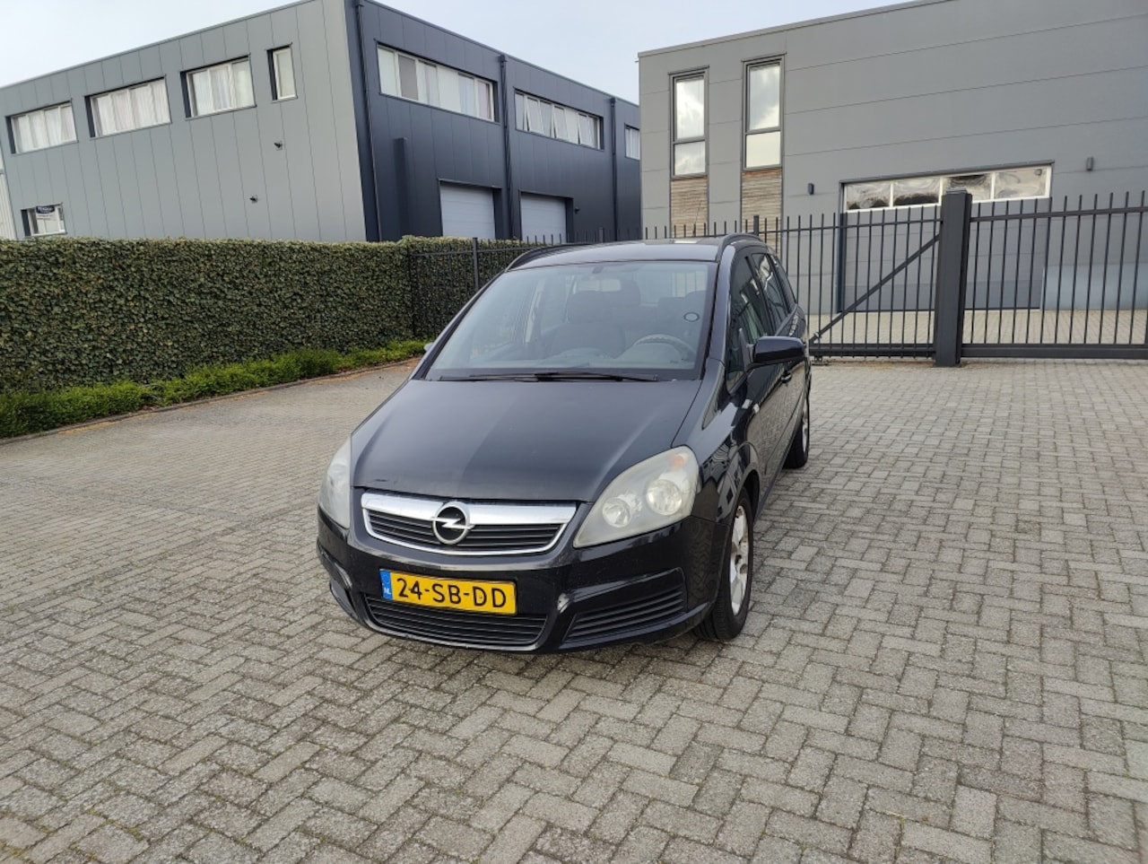 Opel Zafira - 1.8 16v bj 2005 rijd goed - AutoWereld.nl
