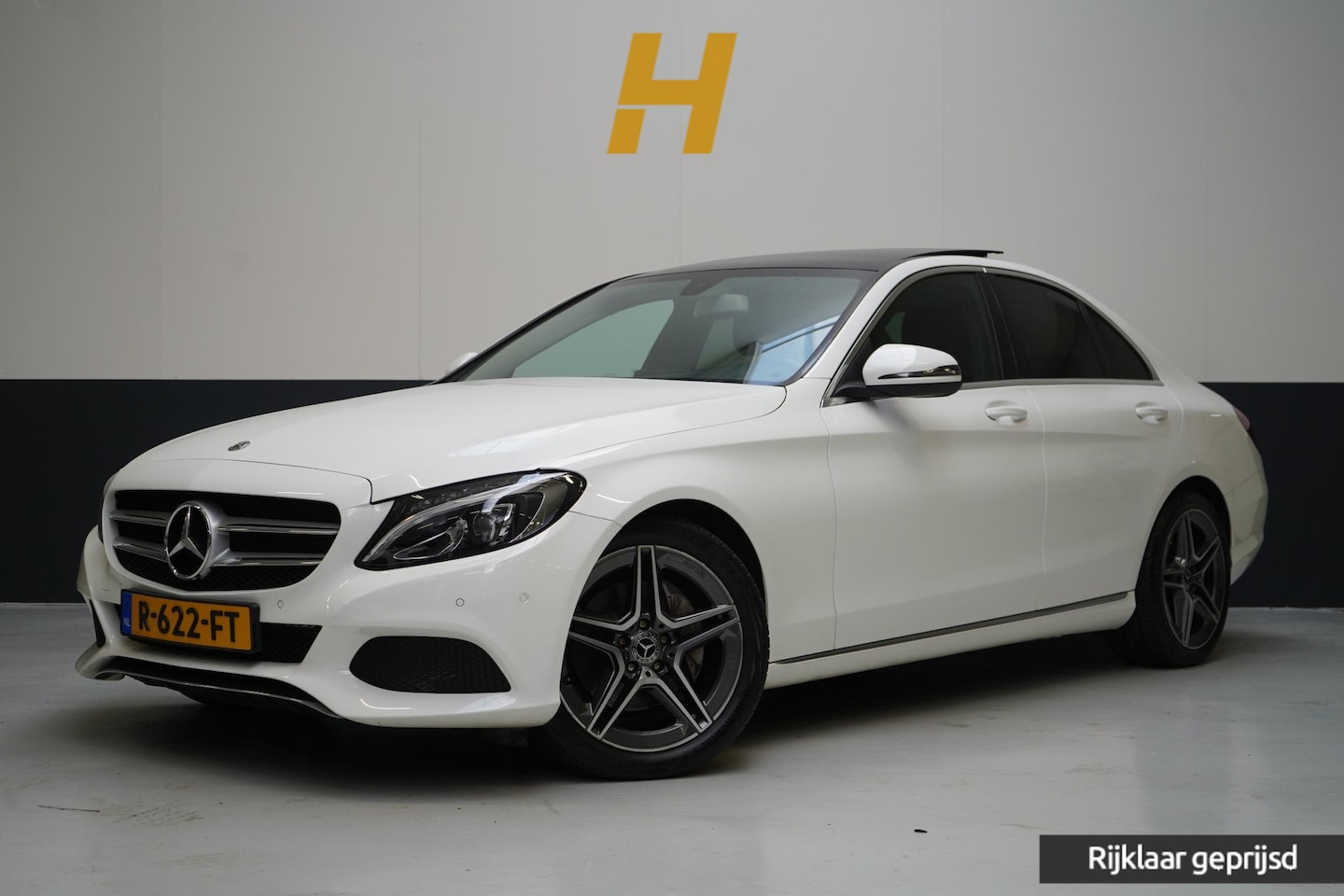 Mercedes-Benz C-klasse - 250 Premium Plus | Panoramadak | Navigatie | Stoelverwarming | Parkeersensoren - AutoWereld.nl