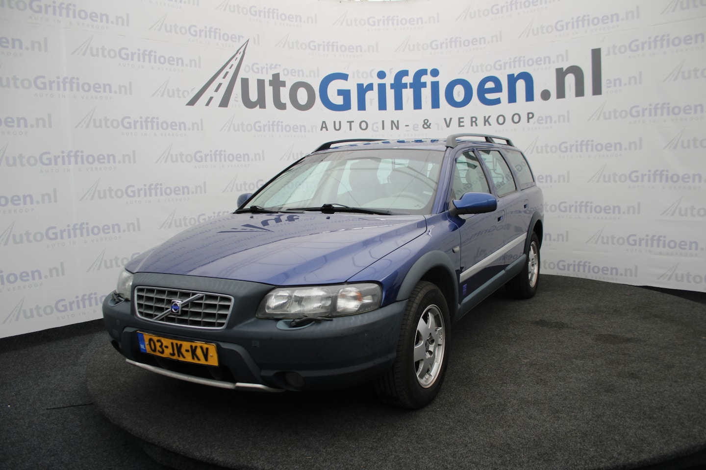 Volvo V70 Cross Country - 2.4 T Geartronic Ocean Race nette 4x4 met trekhaak - AutoWereld.nl