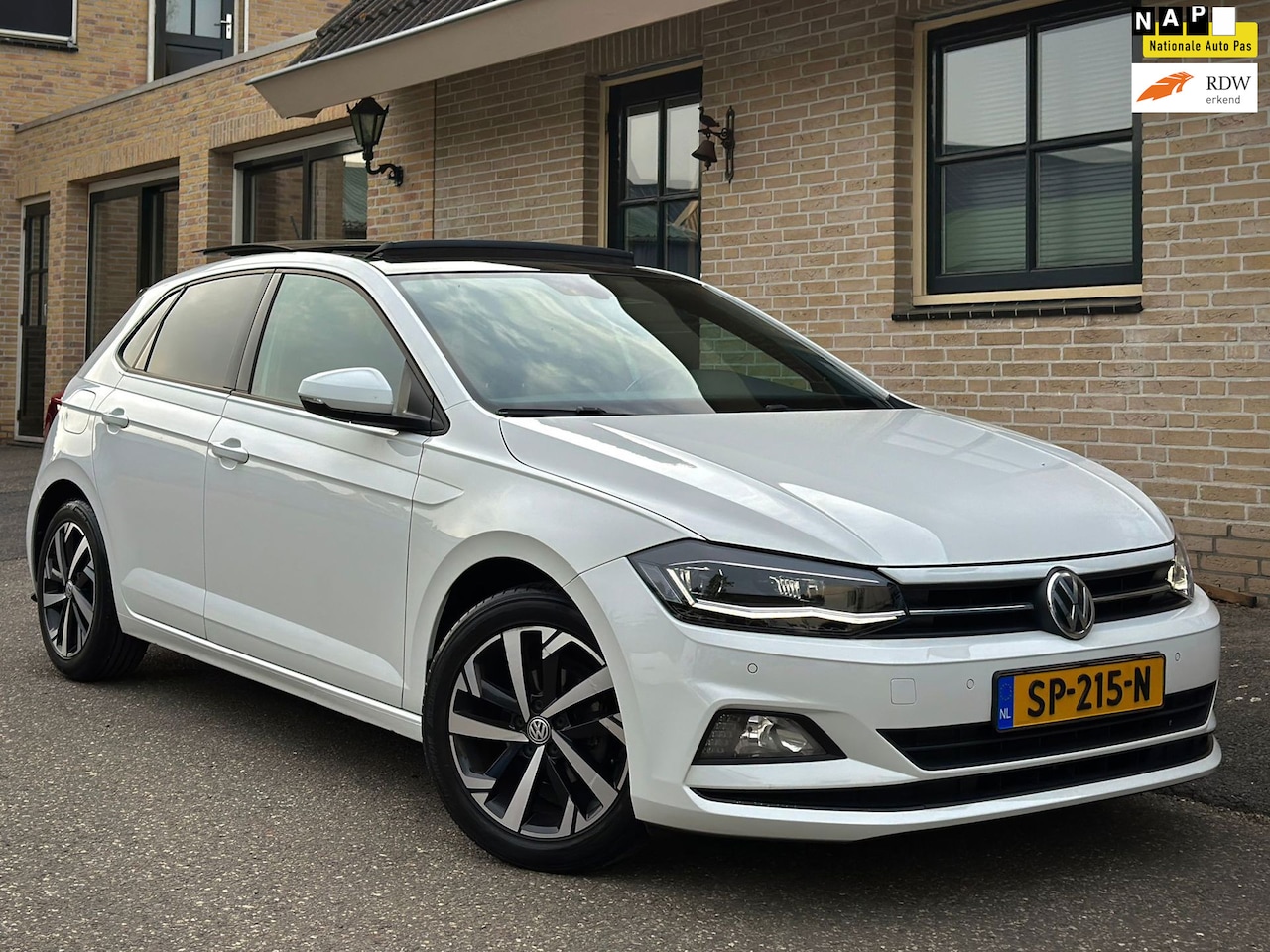 Volkswagen Polo - DSG |PANO |VIRTUAL| CARPLAY - AutoWereld.nl