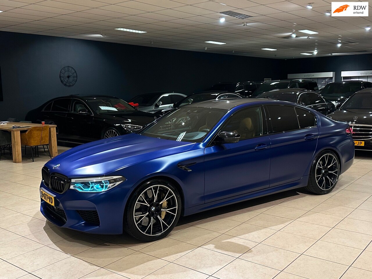 BMW M5 - 5-serie Competition|KERAMISCH|3xTV|FROZEN BLUE|BOMVOLL! - AutoWereld.nl