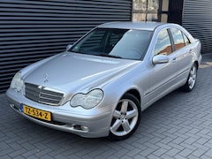 Mercedes-Benz C-klasse - 180 K. Classic AUTOMAAT| ZEER MOOI| ROESTVRIJ