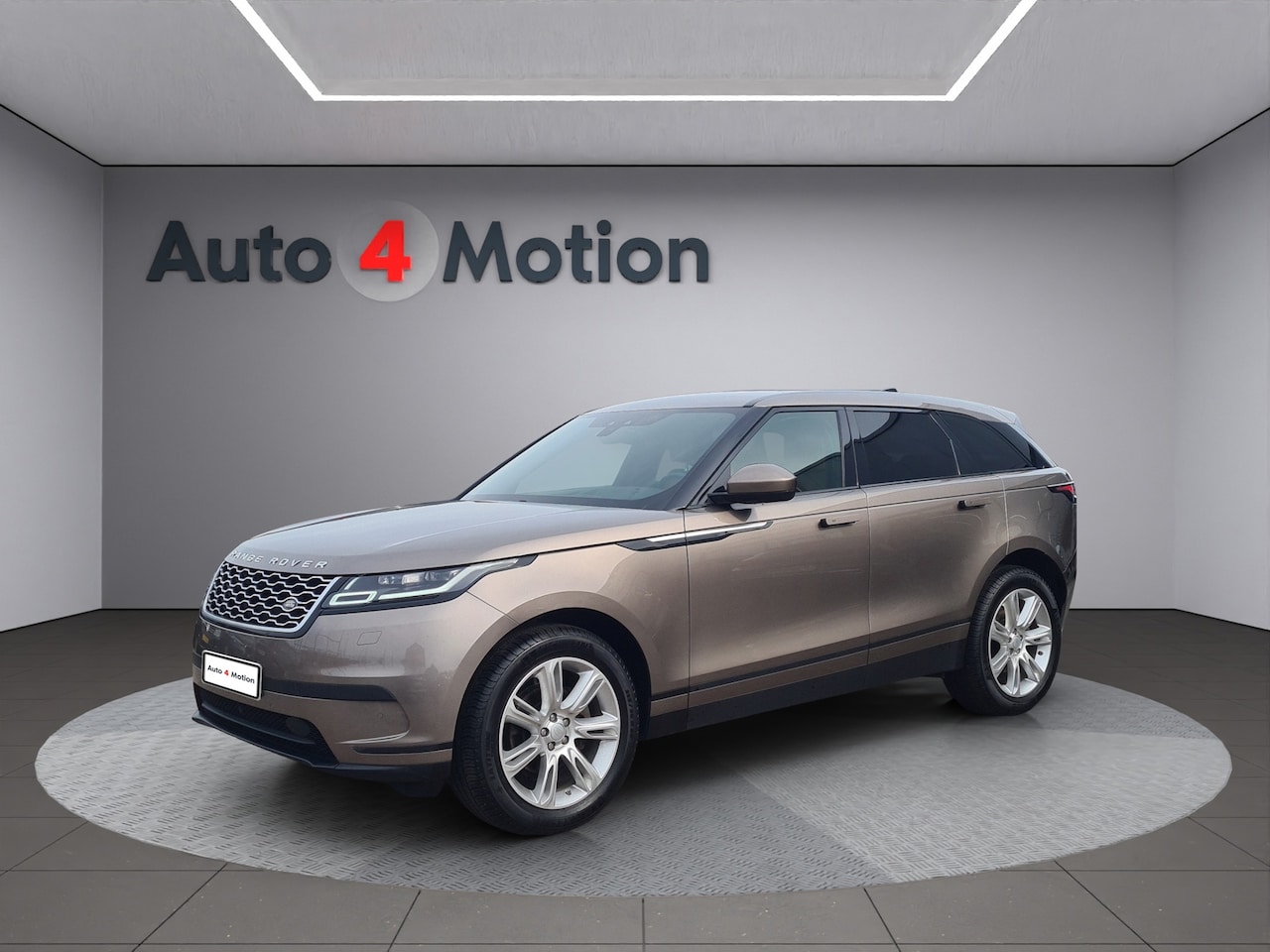 Land Rover Range Rover Velar - 2.0 D180 AWD R-Dynamic Full NAVI I LEER I CAMREA I TREKHAAK - AutoWereld.nl