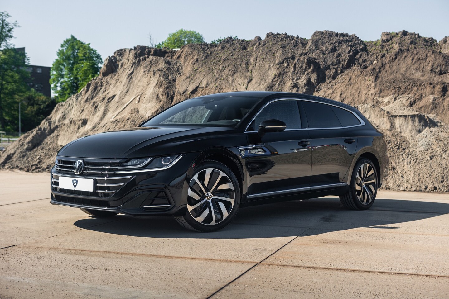 Volkswagen Arteon Shooting Brake - 1.4 TSI eHybrid R-Line Business+ SOH-TEST Sportstoelen 19inch Dealerauto - AutoWereld.nl