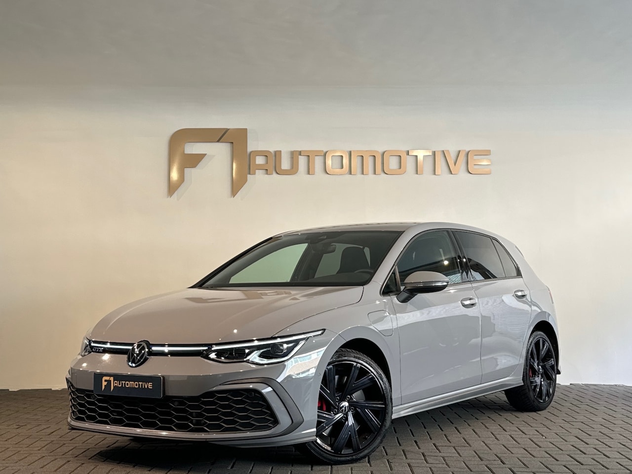 Volkswagen Golf - 1.4 eHybrid GTE Keyless|Sfeer|Camera|CarPlay - AutoWereld.nl