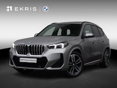 BMW X1 - sDrive20i M Sportpakket/ Stuurwielrand verwarmd/ Comfort Access/ Achteruitrijcamera/ Panor