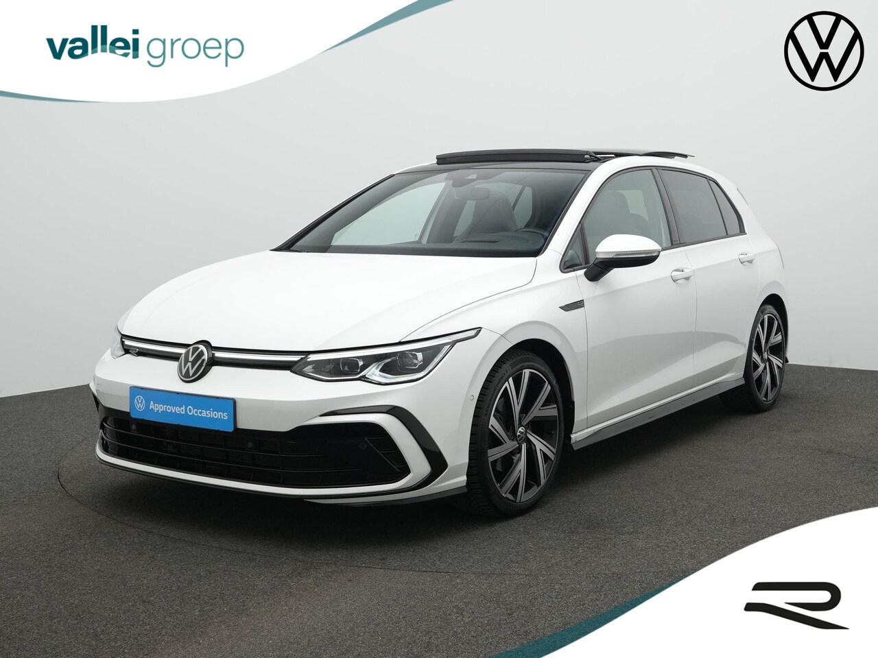 Volkswagen Golf - 1.5 eTSI 150 pk DSG R-Line | Panoramadak | Head-up display | Achteruitrijcamera | Stuur-/s - AutoWereld.nl